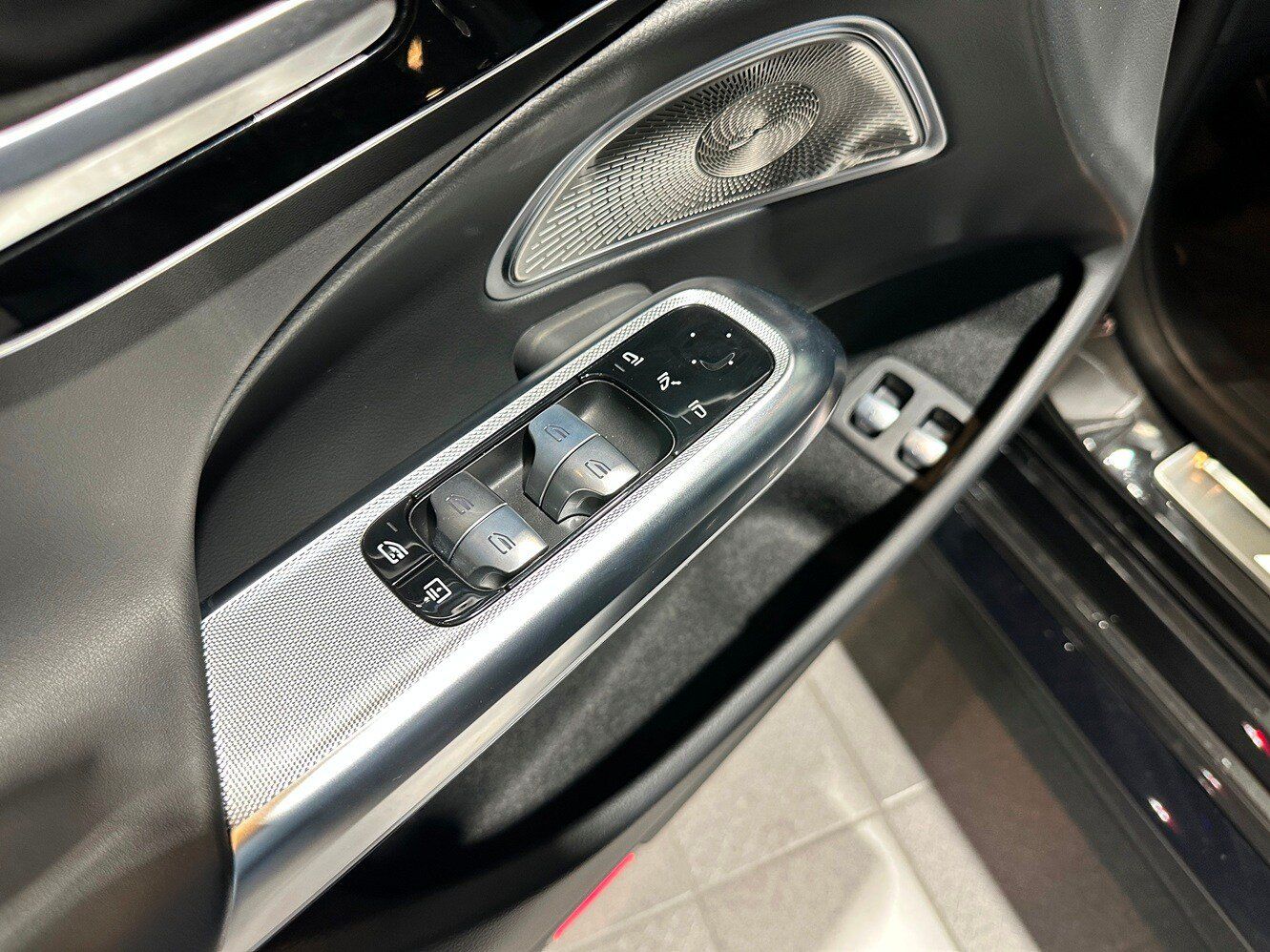 Certified 2025 Mercedes-Benz E 53 AMG e 4MATIC Sedan image 14