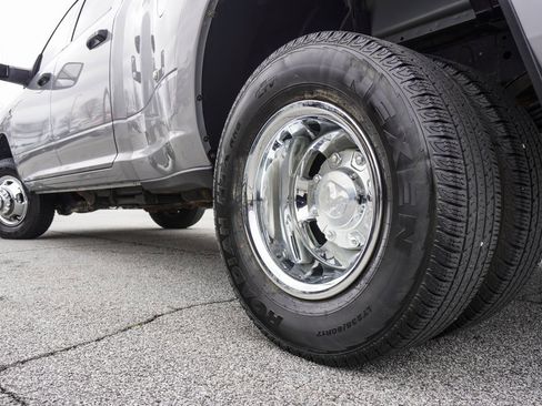 Used 2023 RAM 3500 Tradesman image 33