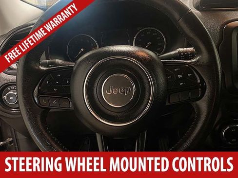 Used 2016 Jeep Renegade Latitude AWD/4WD image 9