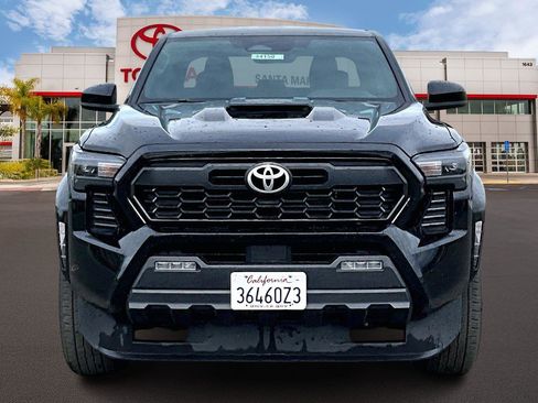 Used 2024 Toyota Tacoma TRD Sport image 3