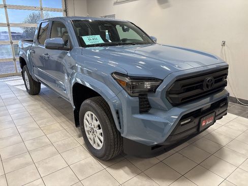 New 2026 Toyota Tacoma Limited AWD/4WD image 3