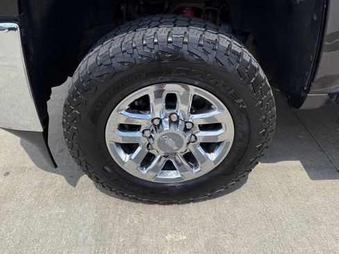 Used 2019 Chevrolet Silverado 2500 LTZ w/ Duramax Plus Package AWD/4WD image 12