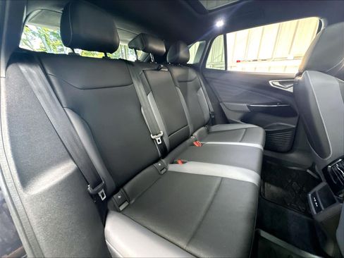 Used 2023 Volkswagen ID.4 Pro S RWD image 27