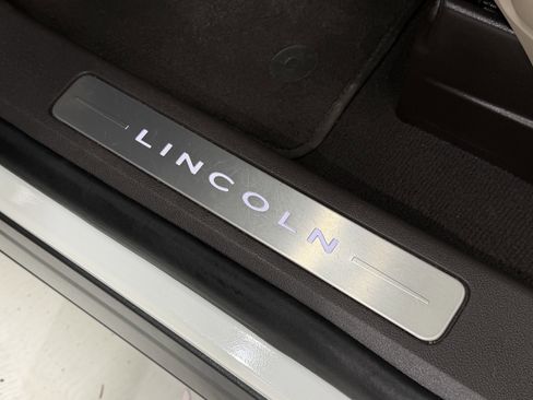 Used 2022 Lincoln Aviator Grand Touring w/ Elements Package Plus image 33