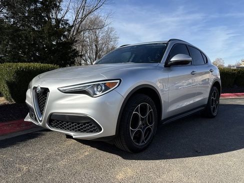 Used 2018 Alfa Romeo Stelvio Sport w/ Quick Order Package 22J Sport image 10