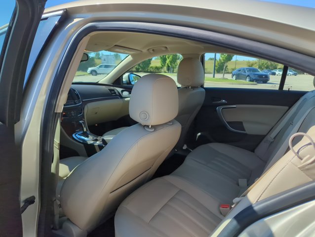 Used 2014 Buick Regal FWD image 17