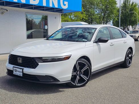 Used 2024 Honda Accord Sport image 1