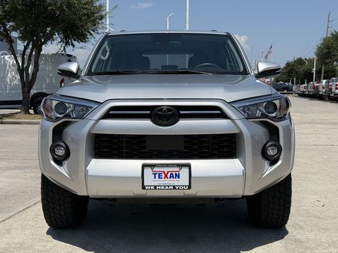 Used 2024 Toyota 4Runner SR5 Premium w/ Moonroof Package RWD image 10