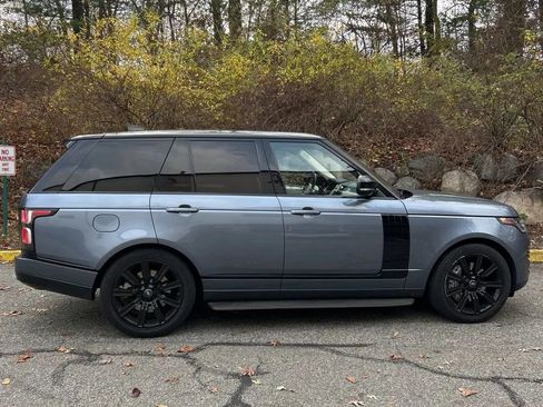 Used 2020 Land Rover Range Rover HSE image 12
