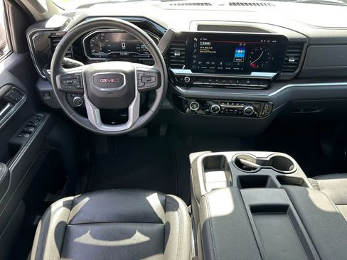 Used 2024 GMC Sierra 1500 SLT AWD/4WD image 18