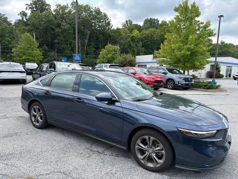 Used 2024 Honda Accord EX image 13