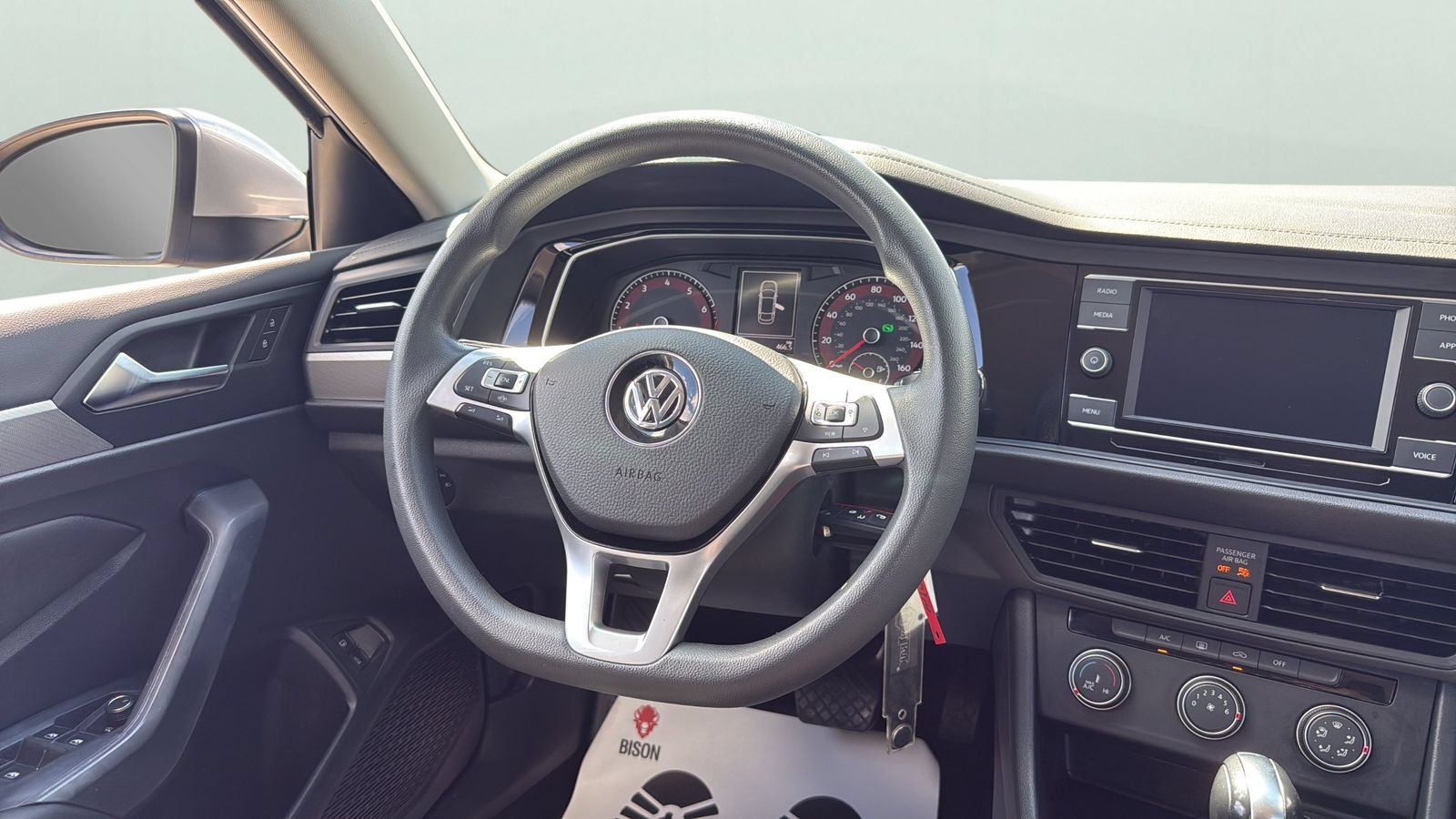 Used 2021 Volkswagen Jetta SE FWD image 12