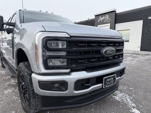 Used 2023 Ford F250 Lariat w/ Lariat Ultimate Package image 13