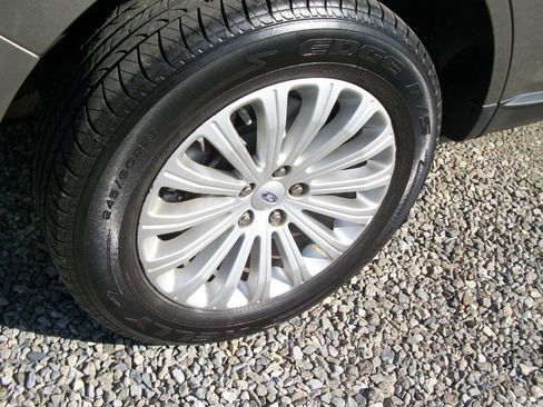 Used 2013 Ford Edge SEL FWD image 15