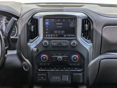 Certified 2019 Chevrolet Silverado 1500 LTZ w/ LTZ Premium Package AWD/4WD image 45