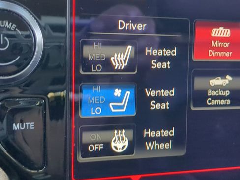 Used 2021 RAM 1500 Laramie image 24