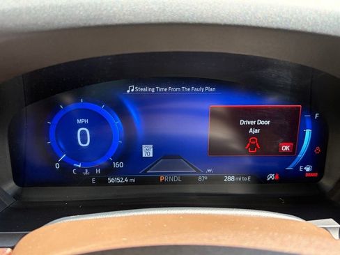 Used 2023 Ford Explorer King Ranch w/ Technology Package AWD/4WD image 10
