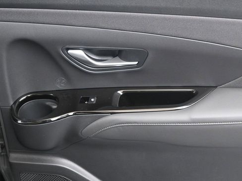 Certified 2025 Hyundai Santa Cruz Limited image 14