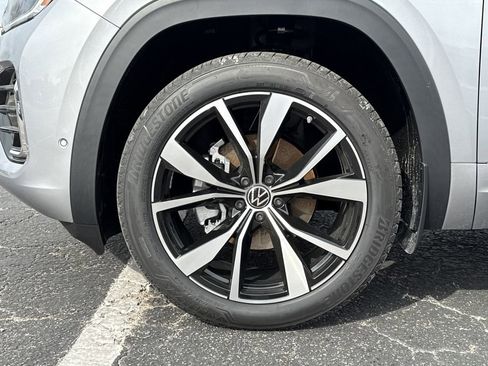 New 2026 Volkswagen Atlas Cross Sport SEL Premium R-Line AWD/4WD image 9