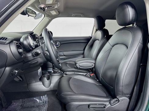 Used 2015 MINI Cooper 2-Door Hardtop image 22