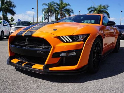 Certified 2020 Ford Mustang Shelby GT500 w/ Technology Package RWD image 23