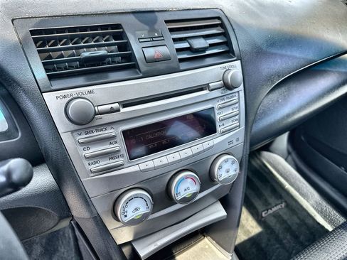 Used 2011 Toyota Camry SE w/ SE Extra-Value Pkg #1 image 28