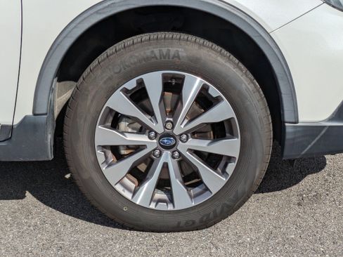 Used 2018 Subaru Outback 3.6R Touring w/ Popular Package #3 image 11