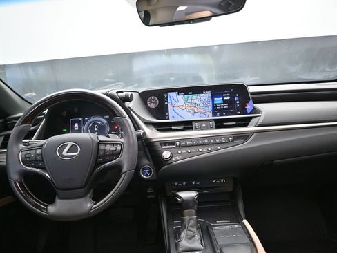 Used 2021 Lexus ES 300h w/ Premium Package FWD image 19