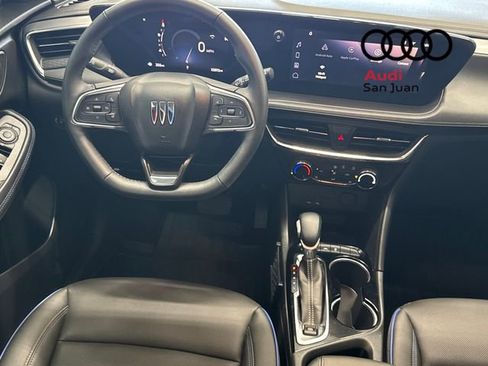 Used 2025 Buick Encore GX Sport Touring w/ Advanced Technology Package image 32