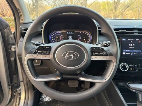 Used 2022 Hyundai Tucson SEL w/ Cargo Package image 12