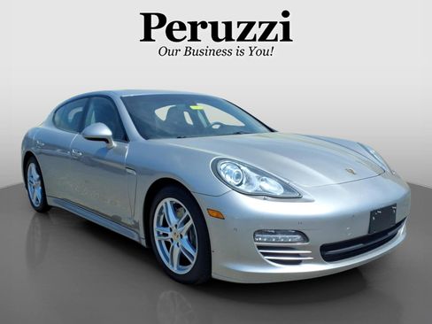 Used 2012 Porsche Panamera RWD image 1