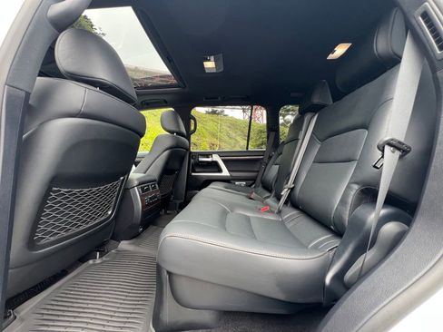Certified 2020 Toyota Land Cruiser Heritage Edition AWD/4WD image 17