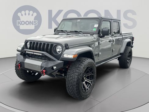 Used 2021 Jeep Gladiator Overland w/ Popular Equipment Package AWD/4WD image 1