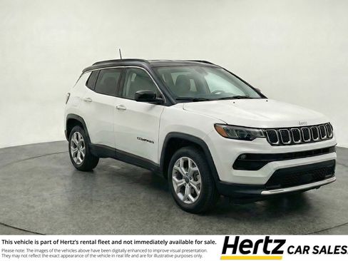 Used 2025 Jeep Compass Latitude AWD/4WD image 1