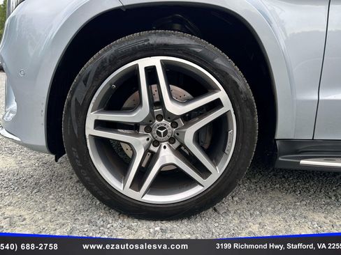 Used 2017 Mercedes-Benz GLS 550 4MATIC image 10