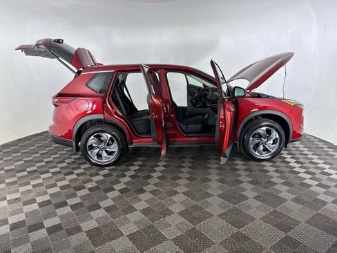 Used 2026 Nissan Rogue SV w/ Cold Weather Package FWD image 16