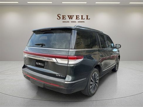 Certified 2023 Lincoln Navigator Black Label image 3