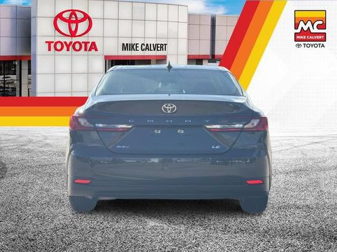 Used 2025 Toyota Camry LE FWD image 4