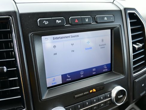 Used 2021 Ford Expedition Limited image 34