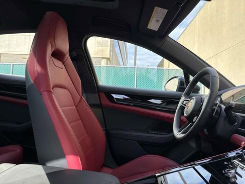 New 2026 Porsche Panamera image 16