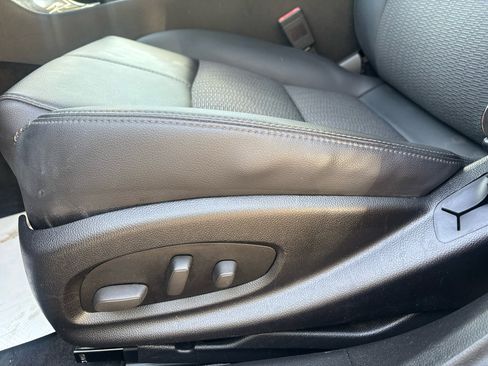 Used 2014 Chevrolet Impala LT w/ Convenience Package image 7