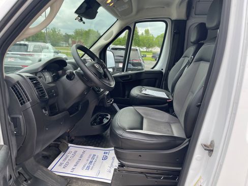 Used 2023 RAM ProMaster 2500 image 12