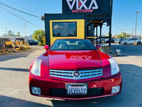 Used 2008 Cadillac XLR image 2