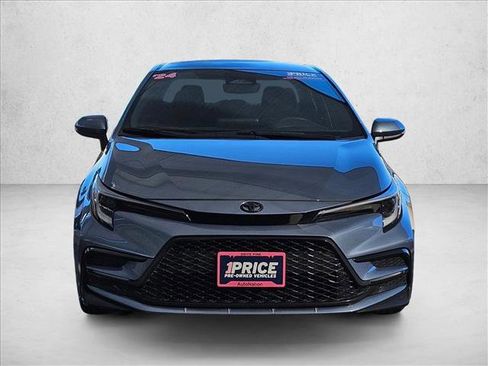 Used 2024 Toyota Corolla SE FWD image 2