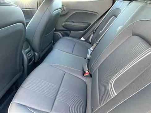 New 2025 Hyundai Venue Limited image 11