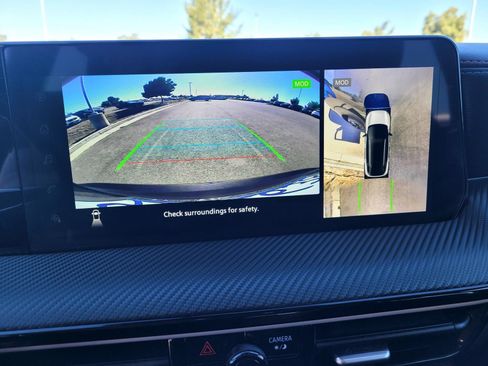 Used 2025 Nissan Kicks SR FWD image 13