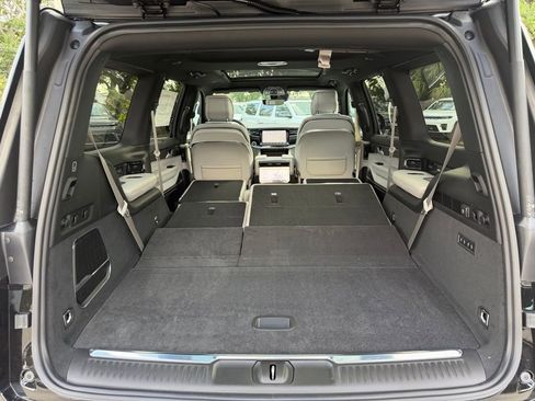 New 2026 Jeep Grand Wagoneer Summit AWD/4WD image 45