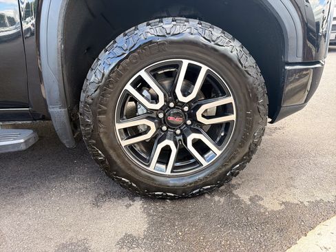 Used 2021 GMC Sierra 1500 AT4 w/ AT4 Value Package AWD/4WD image 13