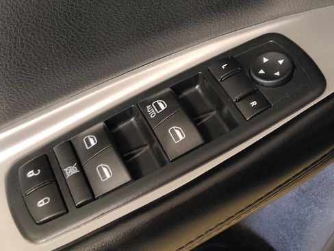 Used 2017 Dodge Journey SXT w/ Comfort/Convenience Group FWD image 27