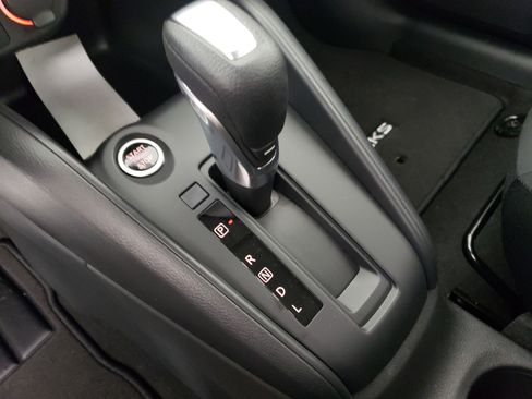 New 2025 Nissan Kicks Play S image 25